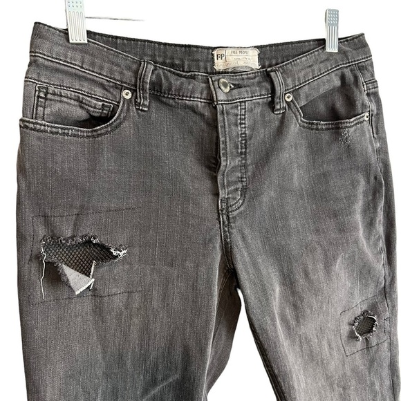 Free People Black Distressed Fishnet Mesh Skinny Jeans Size 28 - Picture 3 of 9